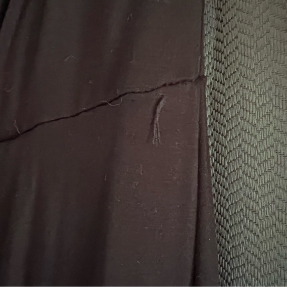 Good American Strong Shoulder Wrap Dress - Picture 3 of 6